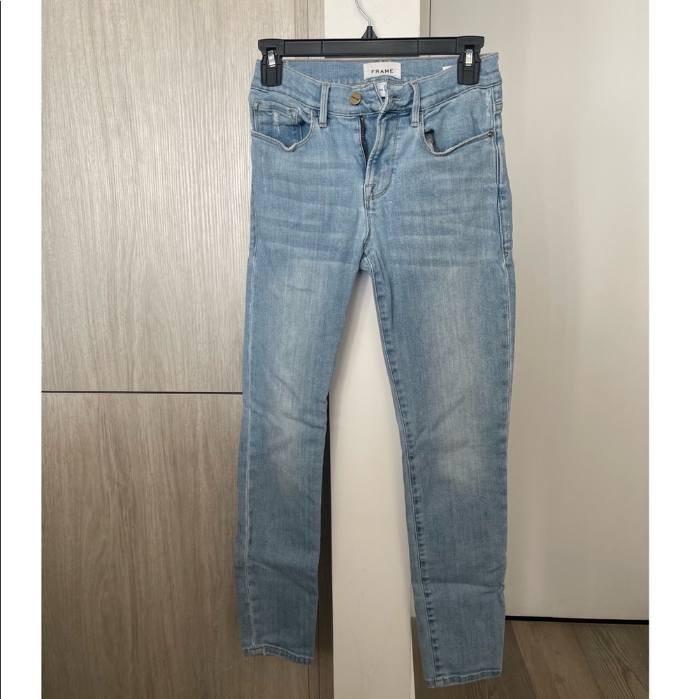 Frame Le Skinny de Jeanne Crop 25 Light Blue